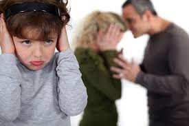 Ανασφάλεια και άγχος Αυξημένα προβλήματα υγείας Οικονομικά προβλήματα Μειωμένες επιδόσεις των γονιών Παρουσία ψυχολογικών