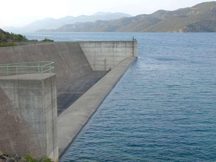 Εικόνα 3: Πλευρικός Υπερχειλιστής Έργο