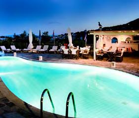 ELSA HOTEL To Elsa Hotel απέχει 500μ. από την αμμώδη παραλία Μεγάλη Άμμος στη Σκιάθο και προσφέρει πισίνα με σνακ μπαρ μέσα σε κήπο με φοίνικες.