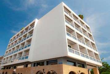 Διαμονή στη Κω Alexandra Hotel & Apartments 4* Πόλη Διαμονή στη Κω Aeolos beach 4* Πόλη Το Alexandra Hotel απέχει μόλις 200μ. από το λιμάνι και στεγάζεται στο ψηλότερο κτήριο της Κω.