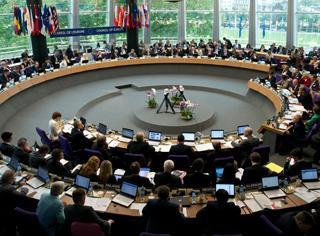 Δομή του Συμβουλίου της Ευρώπης Επιτροπή Υπουργών Πρόκειται για το σώμα λήψης αποφάσεων του Συμβουλίου.