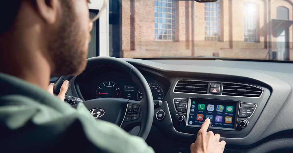 Κάνει το smartphone σας... πιο έξυπνο. Το νέο Hyundai i20 προσφέρει την κορυφαία συνδεσιμότητα που θα μπορούσατε να ζητήσετε από ένα πραγματικά έξυπνο αυτοκίνητο.