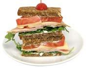 Ψωμί με ήπια, καρυδάτη γεύση, με γεµάτη και συµπαγής αίσθηση αποτελεί το πιο υγιεινό σνάκ με λίγες θερμίδες) Σάντουιτς Dinkel Fitness Σολομός Sandwich Dinkel Fitness Salmon