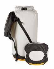 Εξαιρετικά ανθεκτικός, συ- μπαγής και ελαφρύς (80γρ), είναι η προφανής επιλογή ως εφεδρική τσάντα σε κάθε ταξίδι.