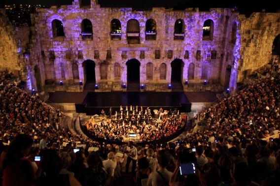 Μετά την αποκατάσταση το κενό πίσω έκλεισε με συρματοκιβώτια, που δεν ασκούν ωθήσεις. Ε) Διατήρηση του διαμορφωμένου αρχαιολογικού χώρου Α.