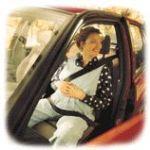 Σωστή εφαρμογή ζώνης σε έγκυο γυναίκα Όταν χρησιμοποιείτε παιδικό κάθισμα να θυμάστε πάντα: Το κάθισμα πρέπει να στερεωθεί σφικτά στο αυτοκίνητο με τις ζώνες να περνούν από τις κατάλληλες υποδοχές