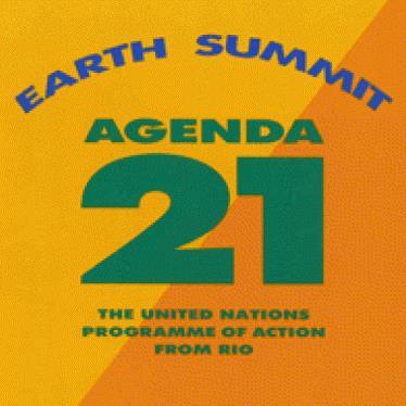 Εκπαίδευση και ανάπτυξη σε διεθνές επίπεδο Σύνοδος των Ηνωμένων Εθνών για το Περιβάλλον και την Ανάπτυξη (CNUED), Ρίο ντε Τζανέιρο, Βραζιλία 1992 Η εκπαίδευση είναι ζωτικής σημασίας για την επίτευξη