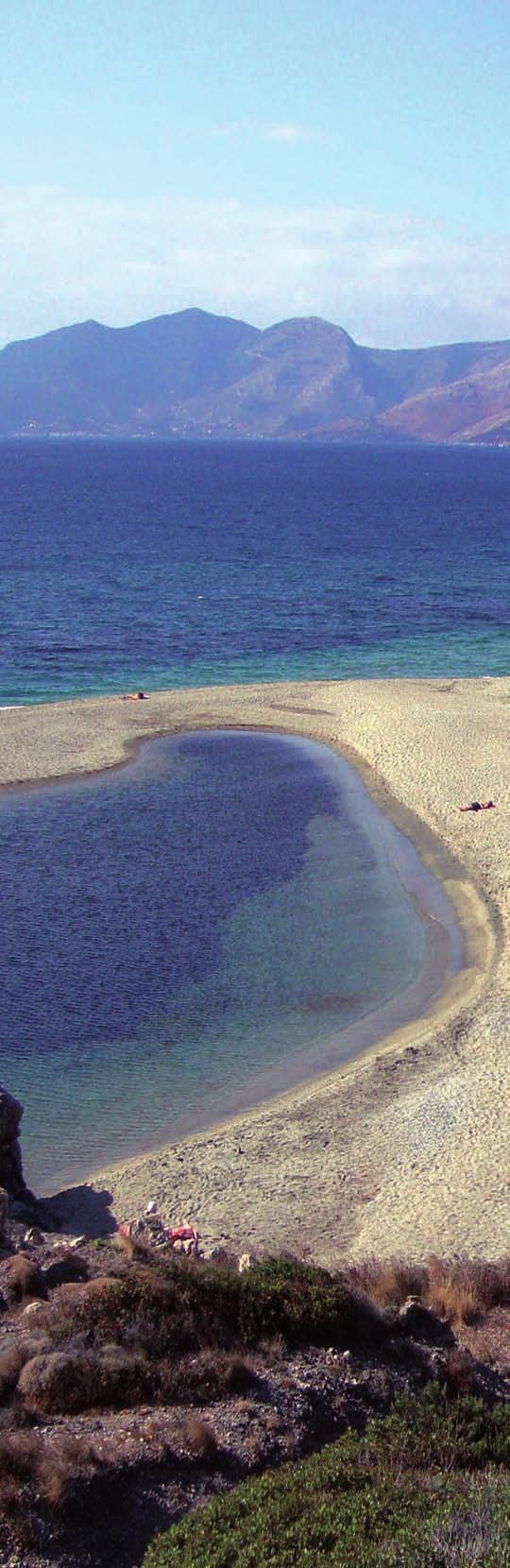 Greek Dreams Μένεις