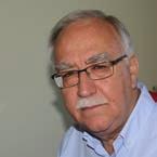 ΠΡΟΣΩΠΑ & ΓΕΓΟ ΝΟΤΑ ΤΟ ΚΑΛΟΚΑΙΡΙ ΕΧΕΙ ΟΥΛΕΙΑ Αν υπάρχουν κάποιοι αστάθµητοι παράγοντες για τις επικείµενες εθνικές εκλογές είναι το καλοκαίρι, τα µπάνια του λαού και οι πολλές αγροτικές δουλειές.