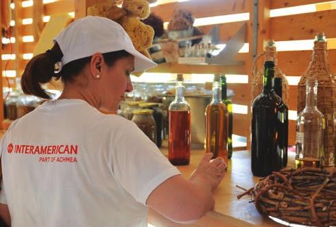 ΡΩΜΕΝΑ INTERΑΜΕRICAN ΜΕ ΕΥΘΥΝΗ ΓΙΑ ΤΗ ΖΩΗ ΚΑΙ ΤΗ ΦΥΣΗ Με αφορµή την Παγκόσµια Ηµέρα Περιβάλλοντος, η Interamerican φρόντισε µε τους εργαζοµένους της το Πάρκο «Αντώνης Τρίτσης» και τους σύστησε τη