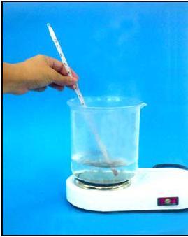 Πείραμα Υλικά / Όργανα: δύο θερμόμετρα οινοπνεύματος (με περιοχή τιμών από -10 0C έως 120 0C), πυρίμαχο δοχείο (πυρέξ), νερό, ηλεκτρικό μάτι θέρμανσης,