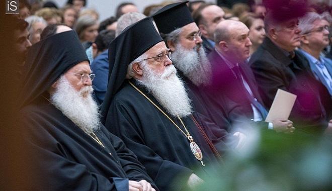 24 Ιανουαρίου 2019 Παρουσιάσθηκε ο τόμος για τον Μακαριστό Γέροντα Ιωσήφ Βατοπαιδινό στον Βόλο / Επικαιρότητα Σε μία λαμπρή εκδήλωση, που πραγματοποιήθηκε την Τετάρτη 23/1 στο κατάμεστο Πν.
