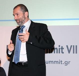Ενότητα Β : Νέες τεχνολογίες και νέα προϊόντα Εργαλεία εξυπηρέτησης της Ναυτιλίας Παράλληλα, αναφέρθηκε στο σύστημα logistics που αναπτύσσεται γύρω από το λιμάνι της Θεσσαλονίκης, καθώς και στο