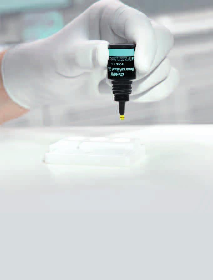 Clearfil Universal Bond Quick Ο CLEARFIL Universal Bond Quick χρησιµοποιεί την τεχνολογία του νέου υδρόφιλου αµιδικού µονοµερούς για να διεισδύσει στην οδοντίνη.