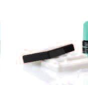 Clearfil DC Core Plus Kit Σύστηµα διπλού πολυµερισµού για την συγκόλληση αξόνων και την κατασκευή κολοβωµάτων Εύκολο! Δυνατό! Έµπιστο!