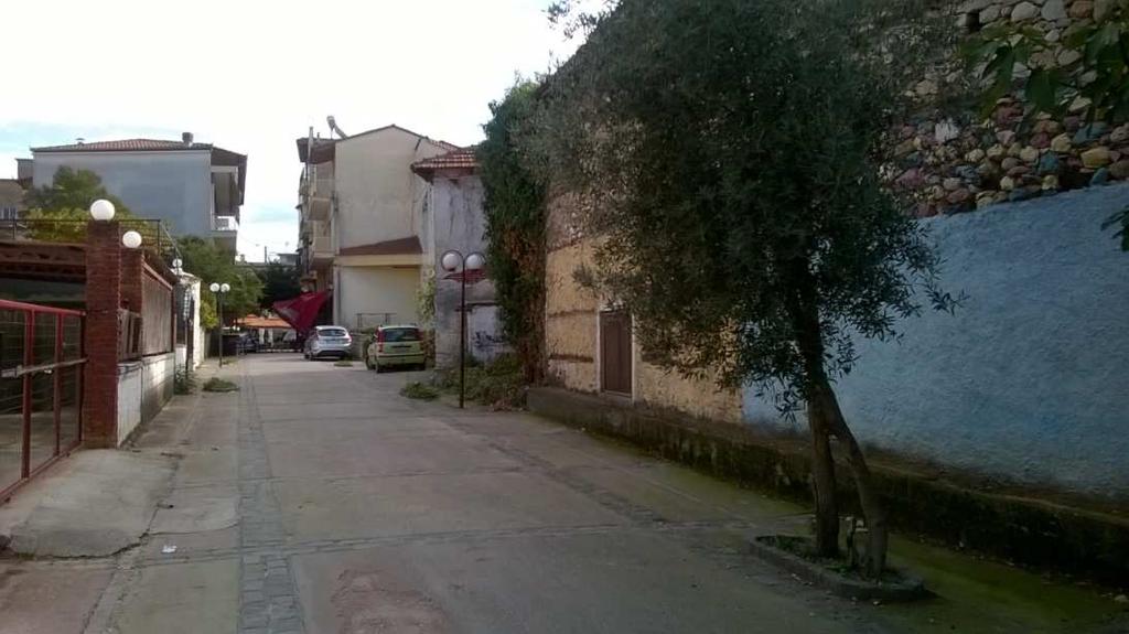 Για το λόγο αυτό διερευνήθηκε η δυνατότητα χορήγηση θέσης στάθμευσης ΑΜΕΑ αποκλειστικά για οχήματα ατόμων με μειωμένη κινητικότητα (P-71).