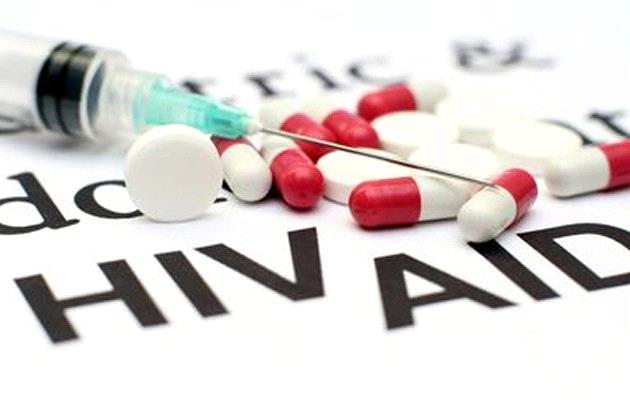 Η φαρμακευτική αγωγή για τον HIV έχει τους εξής κύριους στόχους : Να παρατείνει το προσδόκιμο επιβίωσης και να βελτιώσει την ποιότητα ζωής Να αποτρέψει την εξέλιξη του HIV Δηλαδή: Να μειώσει το ιικό