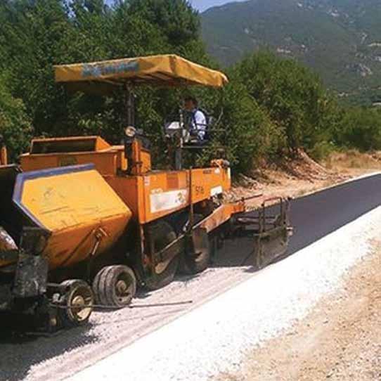 Το πεδίο εφαρμογής της δράσης περιλαμβάνει τη μελέτη και κατασκευή ή μόνο την κατασκευή έργων πρόσβασης σε γεωργική γη ή κτηνοτροφική εκμετάλλευση με υποχρεωτική την ασφαλτοτσιμεντόστρωση.
