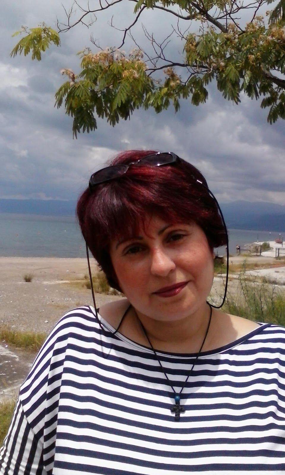 1 ΒΙΟΓΡΑΦΙΚΟ ΣΗΜΕΙΩΜΑ Ονοματεπώνυμο : Μαρία Καρυτινού Τόπος Γέννησης : Αθήνα Διεύθυνση Κατοικίας : Κάτοικος Αθηνών Τηλ.6938699493 E-mail: mkaritinou@yahoo.