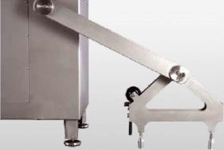 46 MLK 130L Meat mincer corner feeding and premix system equipped with hydraulic loader Κρεατομηχανή αυτόματη με γωνιακή προώθηση και προανάμειξη με ενσωματωμένο υδραυλικό αναβατόριο τροφοδοσίας