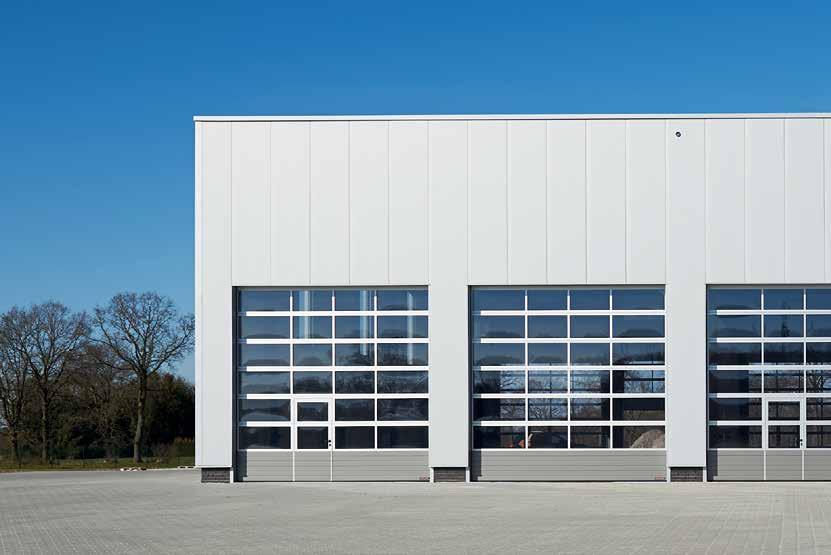 APU F42, APU F42 Thermo, APU 67 Thermo Γυάλινες πόρτες αλουμινίου με ποδιά χαλύβδινου πάνελ Συνεργεία Αρμονική κατανομή των τζαμιών σε