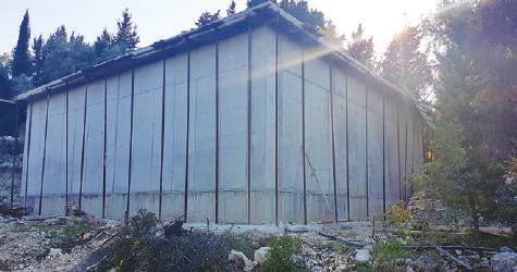 νερού, το οποίο μαζί με το νερό των πηγών Αγίου Γεωργίου, διαχειρίζεται ο Δήμος σε ένα ιδιαίτερα ανεπτυγμένο δίκτυο ύδρευσης, ανομοιογενές και κατά τόπους άναρχο.