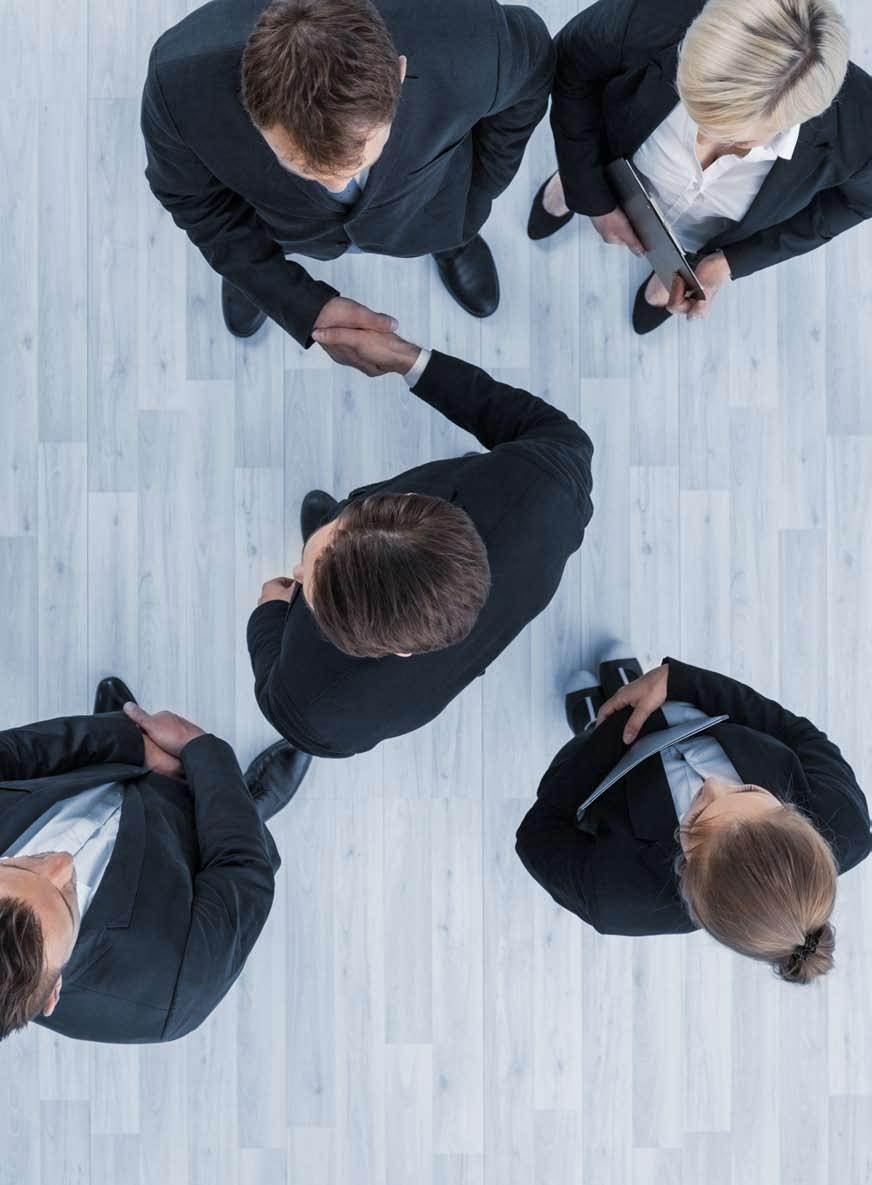 A ΜΕΡΟΣ ΘΥΓΑΤΡΙΚΕΣ ΚΑΙ ΣΥΓΓΕΝΕΙΣ ΕΤΑΙΡΕΙΕΣ 5. ΘΥΓΑΤΡΙΚΕΣ ΚΑΙ ΣΥΓΓΕΝΕΙΣ ΕΤΑΙΡΕΙΕΣ Ο πίνακας που ακολουθεί παρουσιάζει τις συμμετοχές της ΔΕΗ Α.Ε. σε άλλες εταιρείες στις 31/12/2016: ΔΕΗ Α.Ε. Ποσοστό Συµµετοχής 31/12/2016 Α ΜΗΕ Α.