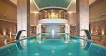 Με 7 επιλογές: Standard Double Room - Miraggio Double Room - Junior Suite - Junior Suite with Private Pool Sea View - Family Suite - Suite with Private Pool Sea View - Deluxe Duplex Suite with