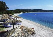 έως 13:00 και από 16:30 έως 19:00 Μινι παιδότοπο µε φουσκωτά ξηράς (