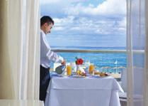 AVRA IMPERIAL BEACH RESORT & SPA 5* DELUXE Family Summer Club ΚΟΛΥΜΠΑΡΙ, ΧΑΝΙΑ ΠΑΡΟΧΕΣ & ΑΝΕΣΕΙΣ ΕΣΤΙΑΤΟΡΙΑ: «Basilico» για µοναδικές γεύσεις Ελληνικής &