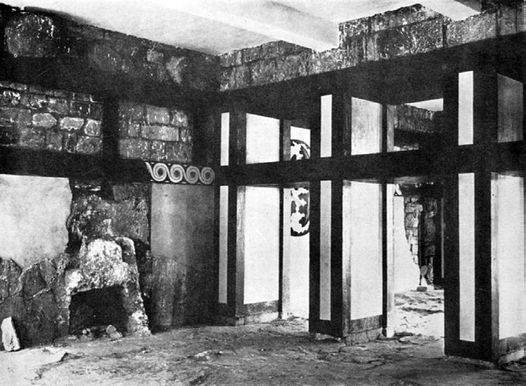 6 ΠΕΠΡΑΓΜΕΝΑ ΙΒ ΔΙΕΘΝΟΥΣ ΚΡΗΤΟΛΟΓΙΚΟΥ ΣΥΝΕΔΡΙΟΥ Εικ. 12. Ανάκτορο Κνωσού, «Αίθουσα των Διπλών Πελέκεων». Πολύθυρο πριν τις εργασίες αποκατάστασης της δεκαετίας του 1950.
