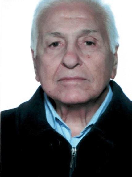Τα «Ιονικά Πορτρέτα» θα εγκαινιάσει ο συνταξιούχος συνάδελφός μας Ευρυπίδης ΔΣτοϊμένος από τη Θεσσαλονίκη, που υπηρέτησε στην Ιονική Τράπεζα από τις 11/1/1967 έως τις 30/4/1990 στο Κατάστημα στη