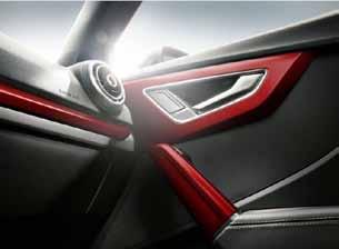 : 81A072540 Z3M Διακοσμητικά καλύμματα σε απόχρωση γκρι platinum, για την κολόνα πίσω πόρτας (κολόνα C) του δικού σας Audi Q2. ΚΩΔ.