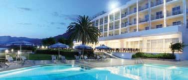 δορυφορική τηλεόραση, DVD & ηχοσύστημα, mini bar, θυρίδα δωματίου, διευκολύνσεις παρασκευής καφέ, τσαγιού και άλλων ροφημάτων από βότανα, στεγνωτήρα μαλλιών, φυτικά καλλυντικά μπάνιου Euphoria,