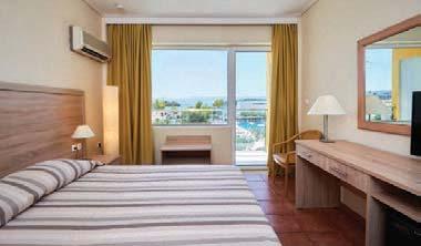 Σε ένα κήπο 35 στρεμμάτων, τα δωμάτια μοιράζονται σε 9 συνολικά κτίρια.