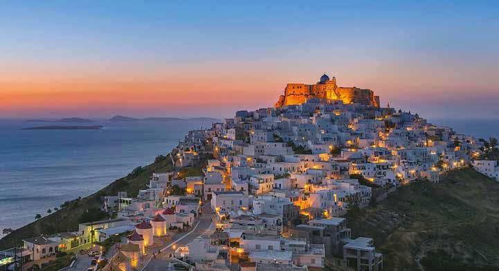 The Greek Australian VEMA 16 /32 ΤΟ ΒΗΜΑ AUGUST 2019 Astypalaia: Where turquoise was borm Few Greek islands boast an immaculacy comparable to that of Astypalaia - a butterfly-shaped cloistral haven