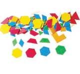 ΜΑΘΗΜΑΤΙΚΑ ΓΕΩΜΕΤΡΙΑ ΠΑΤΕΡΝ ΜΠΛΟΚΣ Αποτελούνται από γεωμετρικά σχήματα τραπέζια τετράγωνα τρίγωνα πολύγωνα, ρόμβους κλπ, σε πολλά χρώματα.