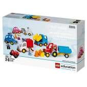 Περιλαμβάνει: 24 Μοναδικά Ζωάκια LEGO DUPLO 80 Δομικά Στοιχεία LEGO DUPLO 2 Online Video με Ιδέες Δραστηριοτήτων > LEGO Education DUPLO Η Φάρμα Large Farm Set 135,00 (πλέον ΦΠΑ) Κωδικός: 745007 2+