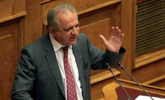 Βυτιοφόρο παρέσυρε