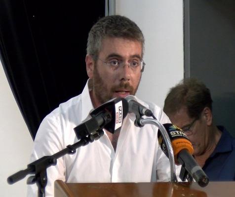 Ως Λαϊκή Συσπείρωση δεν θεωρούμε ότι είναι γραφτό μας να ζήσουμε μια ζωή με τα ψίχουλα που ρίχνουν κάτω από το τραπέζι.