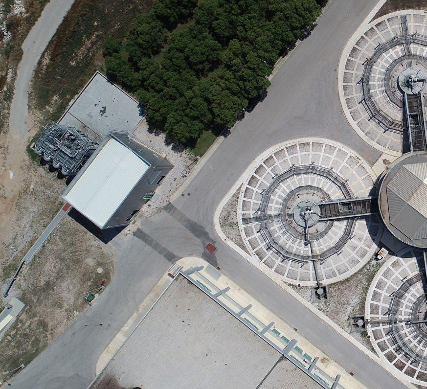 34 ΕΥΔΑΠ Στις 2 Μαρτίου 2018, η ΕΥΔΑΠ έλαβε γνωστοποίηση από το Υπουργείο Οικονομικών ότι ο συνολικός αριθμός δικαιωμάτων ψήφου (έμμεσα και άμεσα) που ελέγχει το Ελληνικό Δημόσιο ανέρχεται σε 65.319.