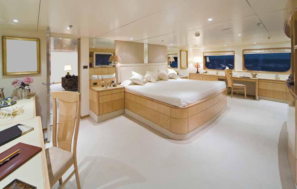 Το πρόγραμμα κατάρτισης Yacht Interior Specialist στοχεύει στο να παράσχει στους συμμετέχοντες μία ξεχωριστή δέσμη δεξιοτήτων, η οποία συνδυάζει τις αρχές παροχής υπηρεσιών 7 αστέρων και τη