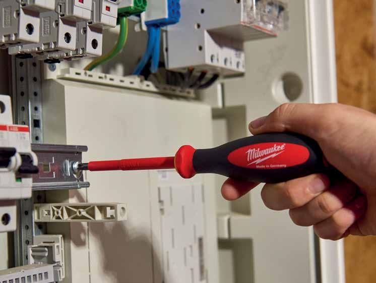 000 volts, Δοκιμασμένα στο κρύο έως -40ο Οι λάμες των εργαλέιων είναι πλήρως σφυρηλατιμένες και σκληρυμένες για μέγιστη αντοχή.