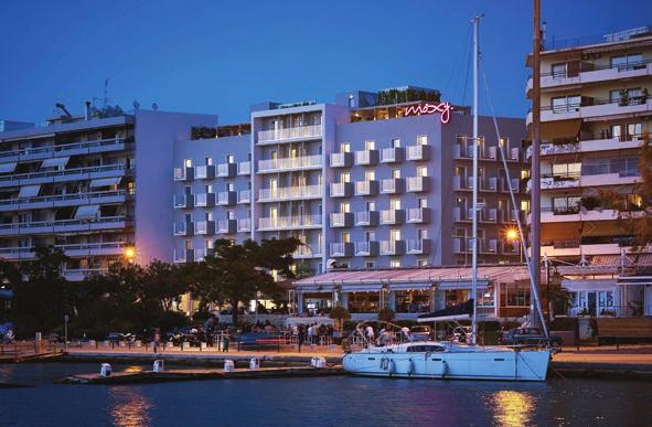 Άφιξη και τακτοποίηση στο MARGARONA ROYAL 3* sup. Το βράδυ δείπνο. 2η μέρα: Άγιοι Σαράντα - Βουθρωτό (Αλβανία) Μπουφέ πρόγευμα.