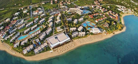 2η μέρα: Κασσάνδρα και Σιθωνία Πλούσιο πρόγευμα μπουφέ και εκδρομή στην πανέμορφη χερσόνησο της Κασσάνδρας. Καλλιθέα, Κασσάνδρεια, Χανιώτη κ.α. Περίπατος στην Άφυτο με την παραδοσιακή αρχιτεκτονική και την εκπληκτική θέα.