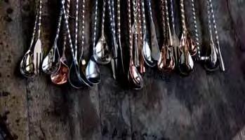 αναδευτήρες bars poons jigger 28.00198 28.00080 28.00197 01342 barspoon extra long inox, 50 cm 9,16 27.93152 barspoon - πιρούνι fork end extra long inox, 50 cm 9,00 28.