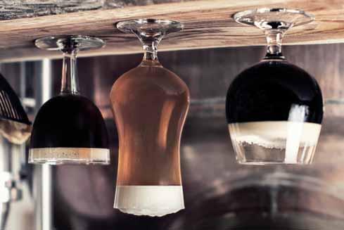10 Ale Harmonia Palladio 00.86024 beer, 50,4 cl 8,7 cm 19,4 cm συσκ.: 6 2,60 00.11408 (0,4) beer, 58 cl 8,4 cm 21,3 cm συσκ.: 6 2,47 00.13028 (0,4) beer, 54,5 cl 7,8 cm 27,8 cm συσκ.: 6 3,43 00.