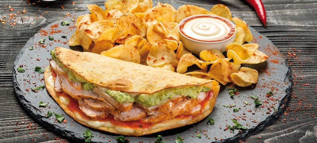 70 Tacos SOFT Tortillas de pollo Γεµιστή τορτίγια µε φέτες από φιλέτο μπούτι κοτόπουλο ψητό, τυρί cheddar, τυρί monterey jack, καπνιστό µπέικον, μαρούλι iceberg, ντομάτα και πράσινη πιπεριά jalapeno.