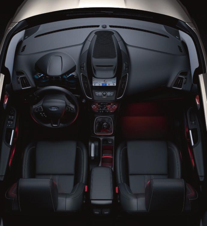 FORD C-MAX Χρώματα και επενδύσεις Ατμοσφαιρικός κρυφός φωτισμός Ο κρυφός φωτισμός του Ford C-MAX εκπέμπει ένα απαλό φως στην κεντρική κονσόλα, στους αποθηκευτικούς χώρους των θυρών, στις εσωτερικές