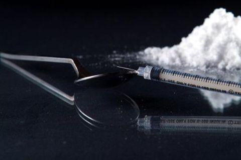 ΗΟΗΑΧΚΕ (coke, snow, Charlie) (crack cocaine-θμθαΐκε θναθ: crack, rock, base, sugar block-ζθυκε δάπανε, freebase) Ακάιμγα με ηεκ πμηυηεηα θαη ηεκ θαζανυηεηα, θαη μη ηνεηξ μμνθέξ ηεξ θμθαΐκεξ πανέπμοκ